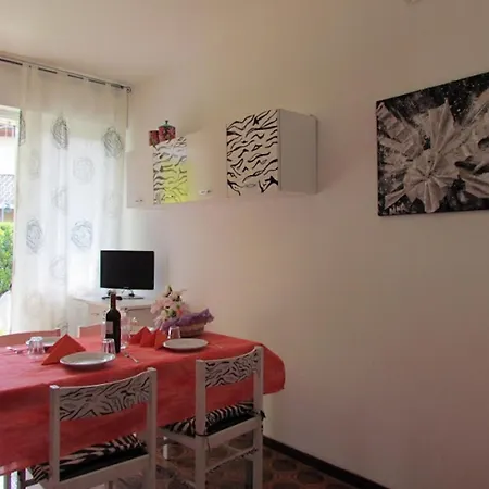 With Garden And Place Villa *