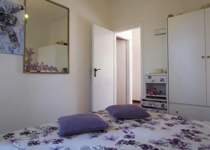 Villa With Garden And Place Bibione